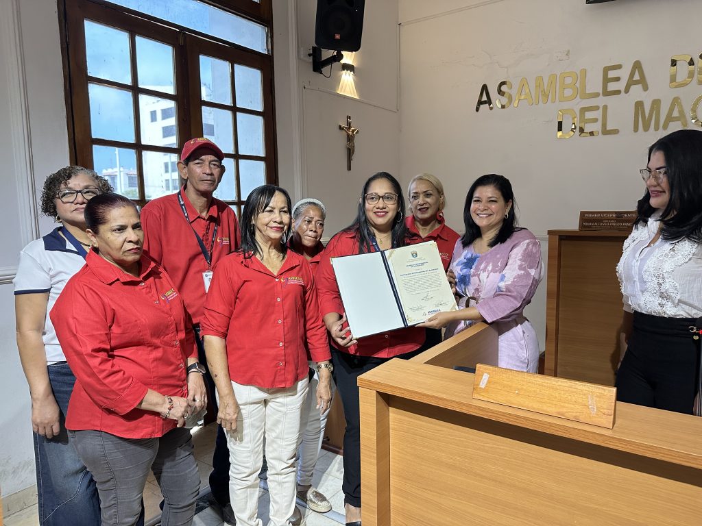 ENTREGA DE NOTA DE ESTILO A FUNCIONARIOS CGDM